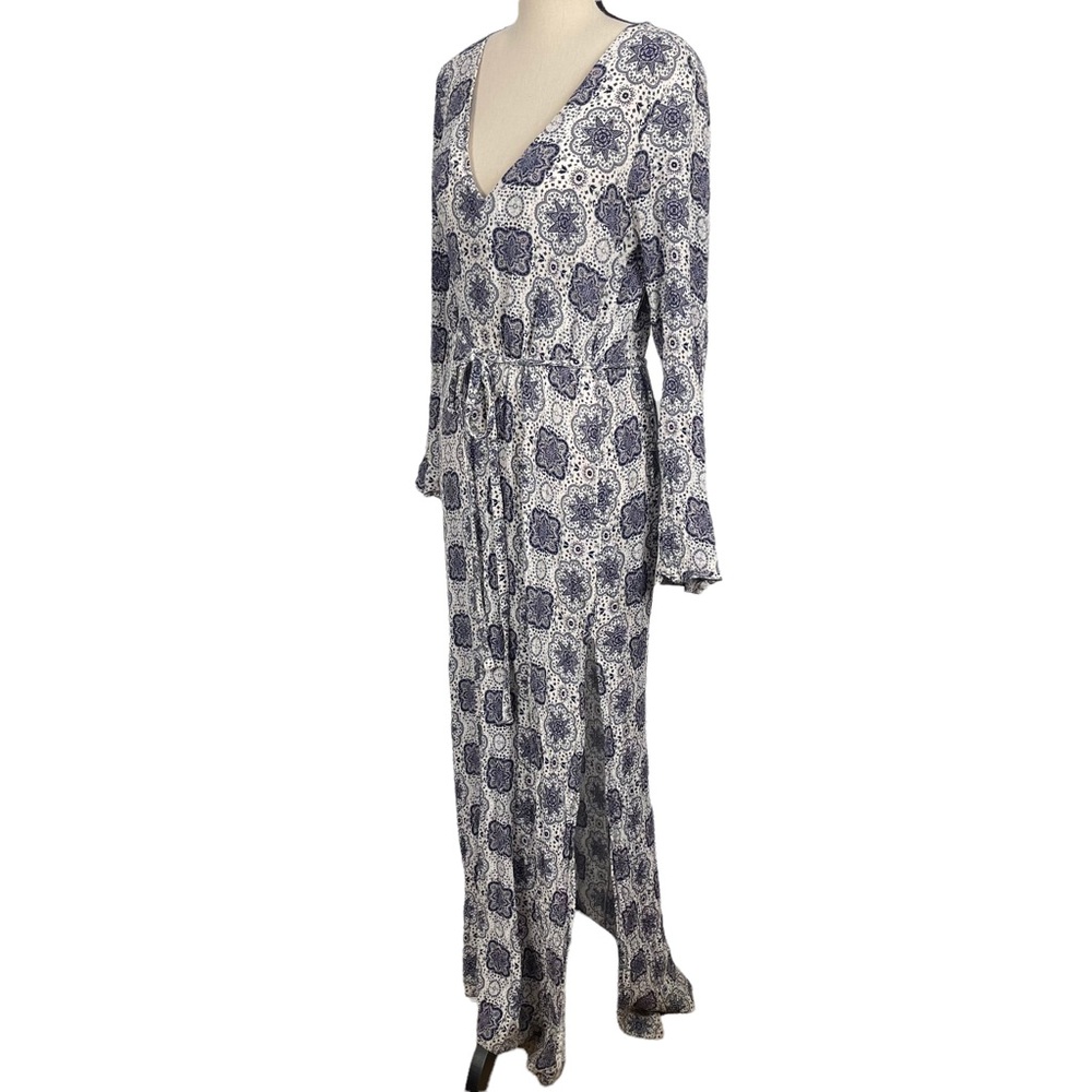 Lulu's Maxi Dress Blue White Bell Sleeves Size XS - Picture 5 of 9